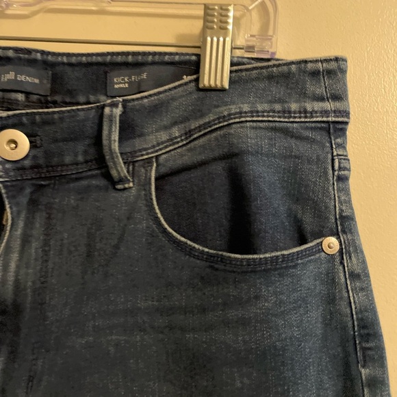 J. Jill Kick Flare Ankle Frayed Hem Denim Jean Size 10 - Picture 9 of 16